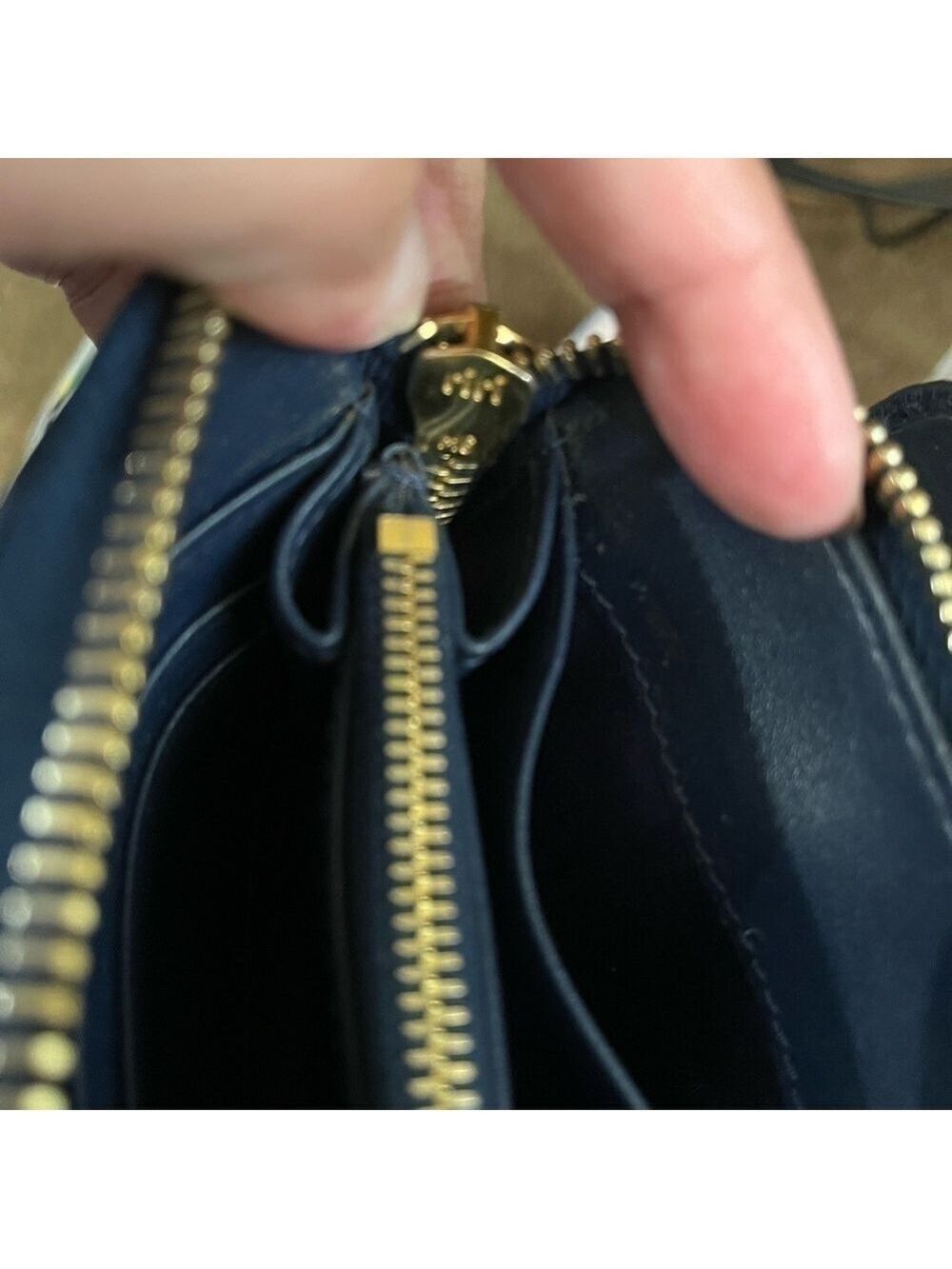 PRADA NAVY VITELLO MOVE WALLET - Picture 7 of 11